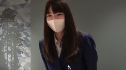 THE TIMEで紐パン腰パンしてるえっちな美少女JKがインタビューで映る ...