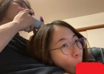 素人 無 眼鏡カップル 彼氏がゲーム中にフェラ奉仕する彼女 エログちゃんねるあんてな