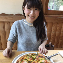 【素人流出】元カレにリベンジポルノ売られたサロン店員さんの画像