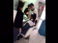 【HD盗撮動画】イイやつです!美容系ショップ店員の美女の逆さ撮りパンチラを攻略wwwの画像