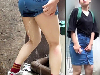 素人お漏らし盗撮動画 表情で既に限界だとわかるオシッコを我慢し続けている女性がビルとビルの隙間で大量お漏らしww エログちゃんねるあんてな 素人お漏らし盗撮動画 表情で既に限界だとわかるオシッコを我慢し続けている女性がビルとビルの隙間で大量お漏らしww エログちゃんねるあんてな