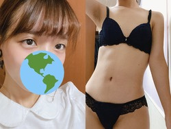 パンセクの18歳処女が真っ平なおっぱい揉んでるヌード自撮りの画像