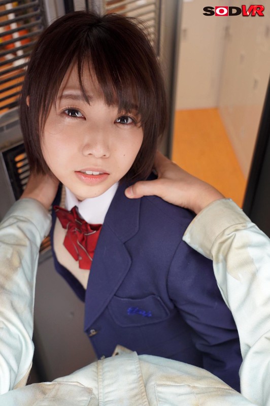 ロッカーに中に連れ込まれる戸田真琴ちゃん